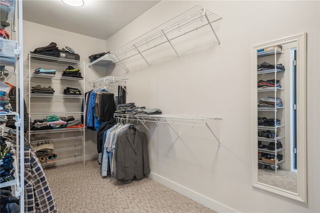 1350 Spring Ridge Ct NE, Swisher, IA 52338