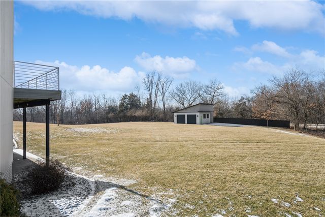 1350 Spring Ridge Ct NE, Swisher, IA 52338