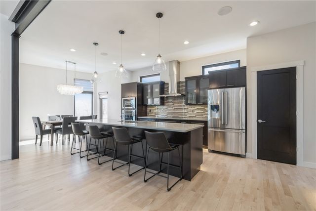 1350 Spring Ridge Ct NE, Swisher, IA 52338