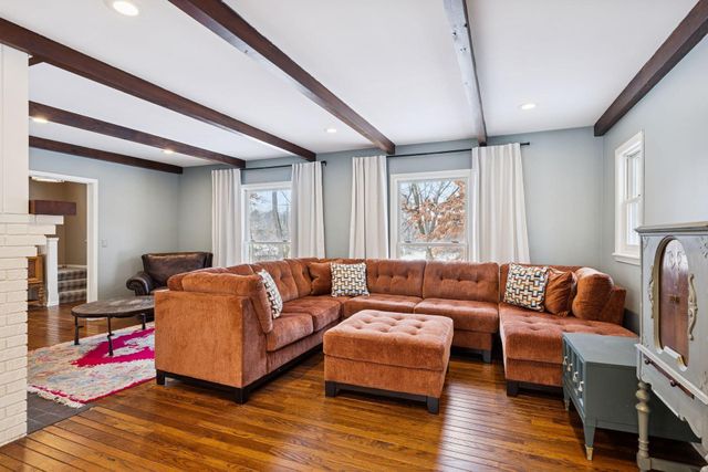 20 Spring Farm Lane, North Oaks, MN 55127