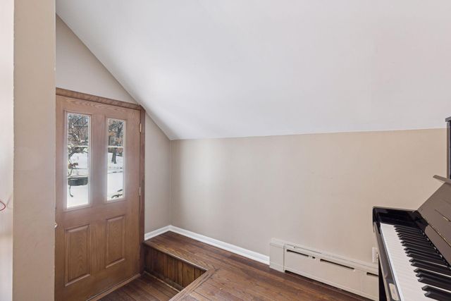 20 Spring Farm Lane, North Oaks, MN 55127