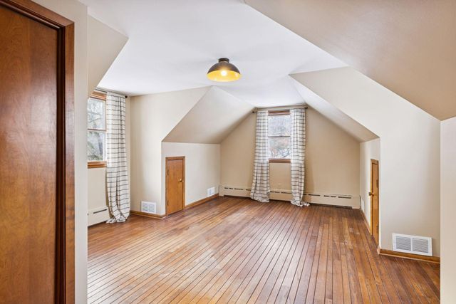 20 Spring Farm Lane, North Oaks, MN 55127