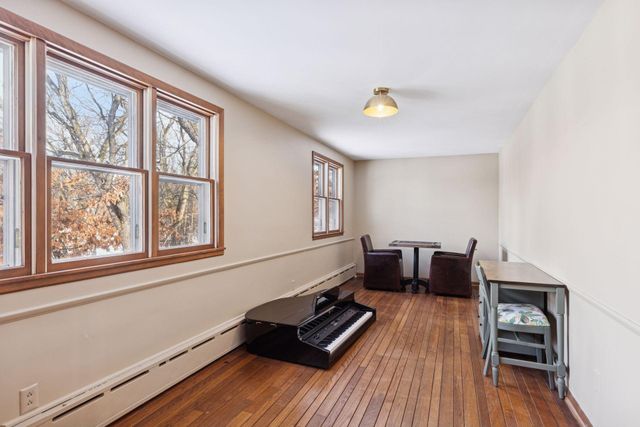 20 Spring Farm Lane, North Oaks, MN 55127