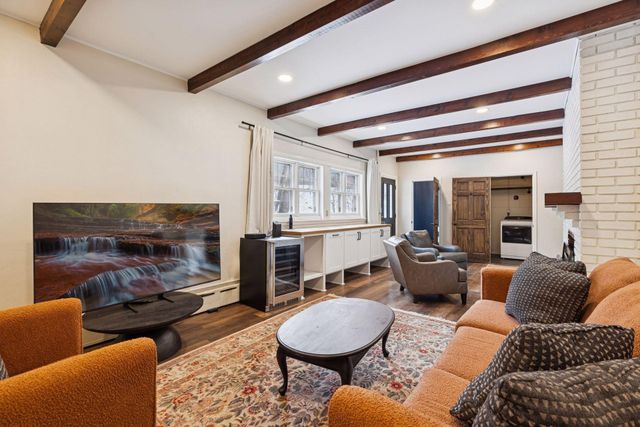 20 Spring Farm Lane, North Oaks, MN 55127