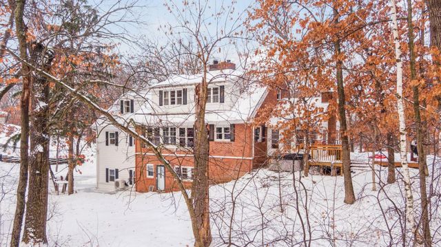 20 Spring Farm Lane, North Oaks, MN 55127