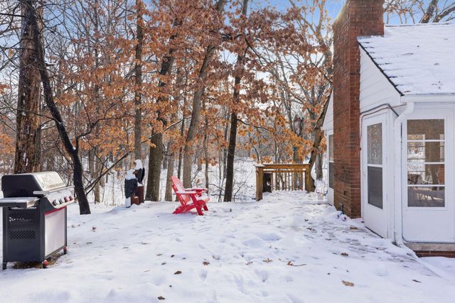 20 Spring Farm Lane, North Oaks, MN 55127