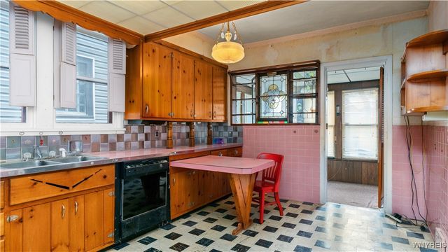 81 Como Avenue, Buffalo, NY 14220