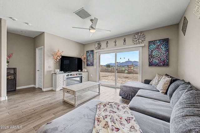12117 W WIER Avenue, Avondale, AZ 85323