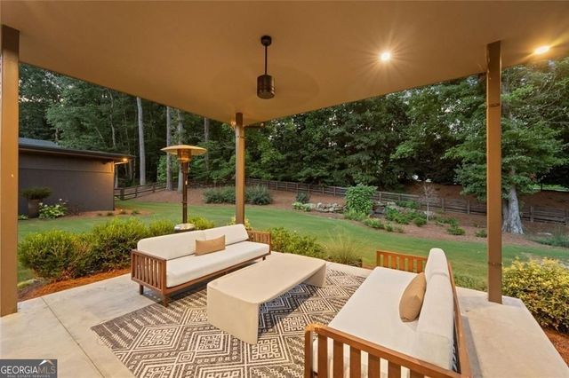 574 Riverside Road, Sugar Hill, GA 30518