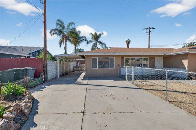 291 W Whittier, Hemet, CA 92543