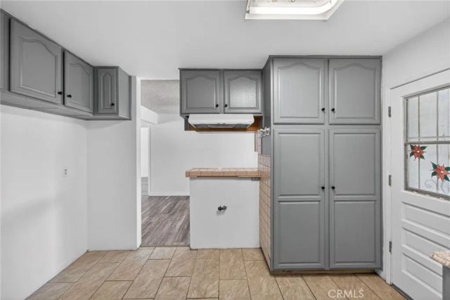 291 W Whittier, Hemet, CA 92543