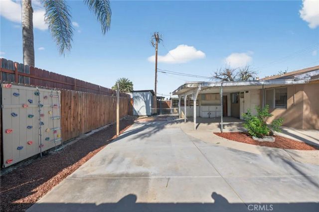 291 W Whittier, Hemet, CA 92543