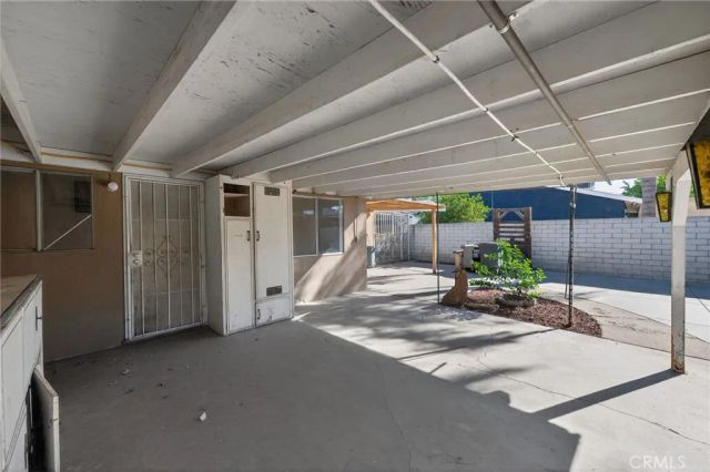 291 W Whittier, Hemet, CA 92543