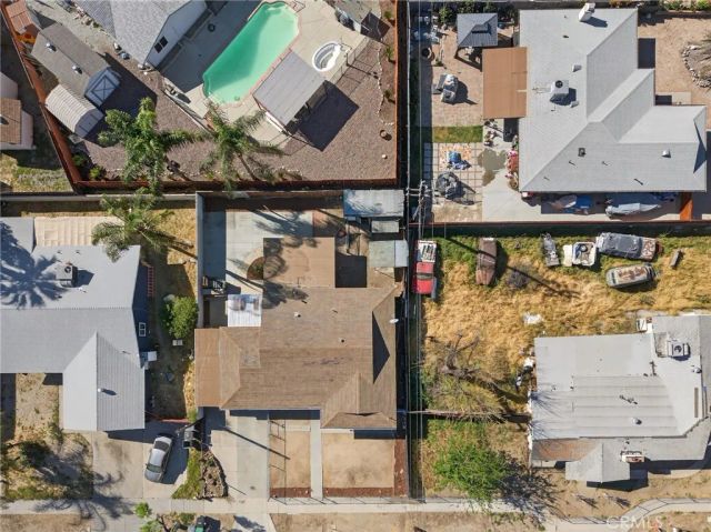 291 W Whittier, Hemet, CA 92543