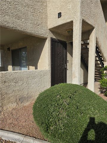 5060 Newport Cove Drive B, Las Vegas, NV 89119