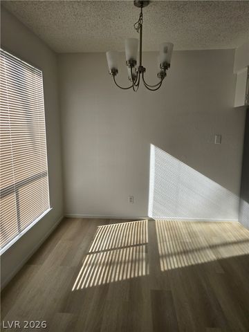 5060 Newport Cove Drive B, Las Vegas, NV 89119