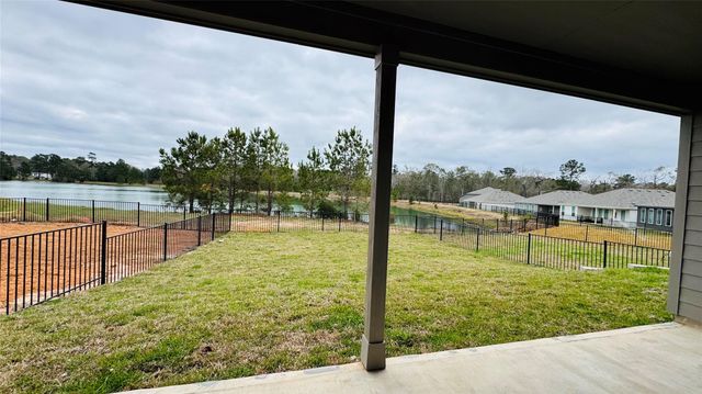 16052 Tallis Drive, Conroe, TX 77303