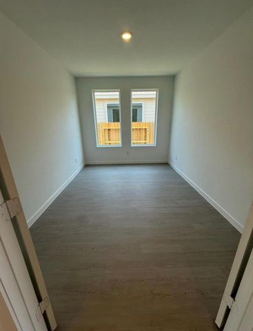 16052 Tallis Drive, Conroe, TX 77303