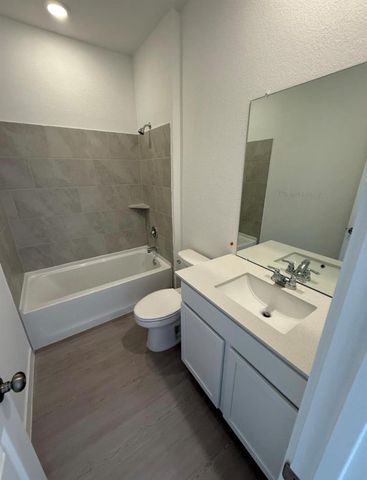 16052 Tallis Drive, Conroe, TX 77303