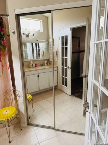 6815 Raintree, San Antonio, TX 78233