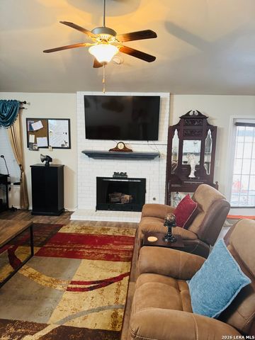 6815 Raintree, San Antonio, TX 78233