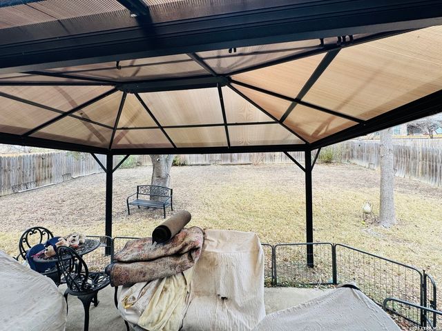 6815 Raintree, San Antonio, TX 78233