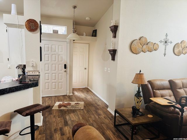 6815 Raintree, San Antonio, TX 78233