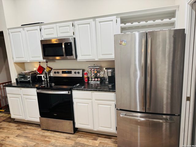 6815 Raintree, San Antonio, TX 78233