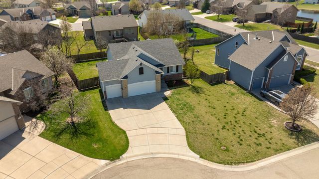 605 W Point Cir, Andover, KS 67002