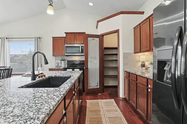 605 W Point Cir, Andover, KS 67002