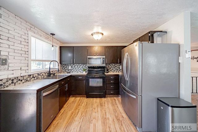 580 Flamingo Avenue, Shelley, ID 83274