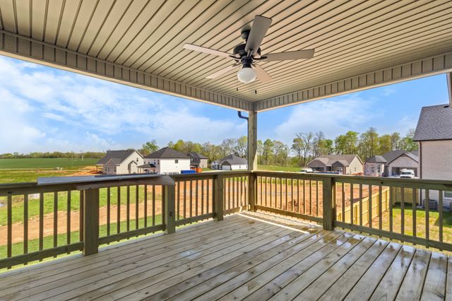 1010 Cherry Acres Dr, Clarksville, TN 37042