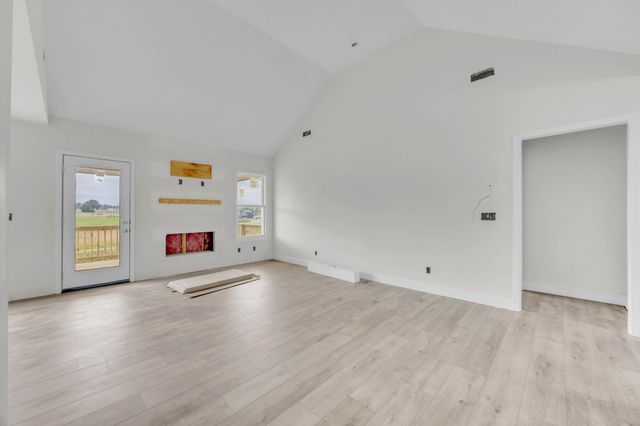 1010 Cherry Acres Dr, Clarksville, TN 37042