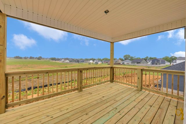 1010 Cherry Acres Dr, Clarksville, TN 37042