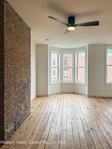 438 Warren Street, Hudson, NY 12534