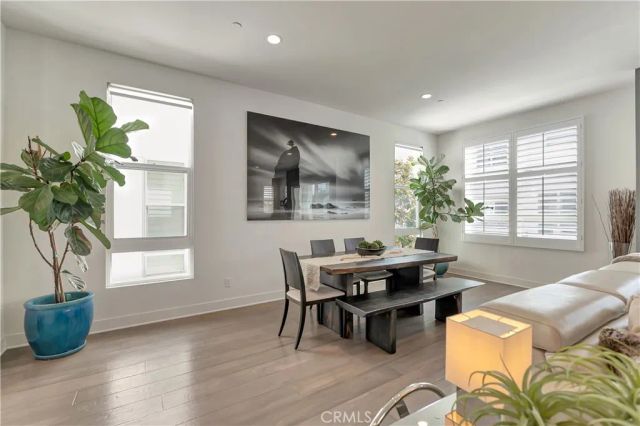 2105 Two Harbors Circle, Costa Mesa, CA 92627