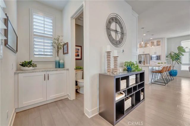 2105 Two Harbors Circle, Costa Mesa, CA 92627