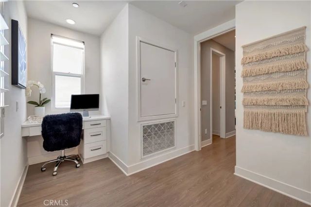 2105 Two Harbors Circle, Costa Mesa, CA 92627
