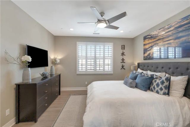 2105 Two Harbors Circle, Costa Mesa, CA 92627