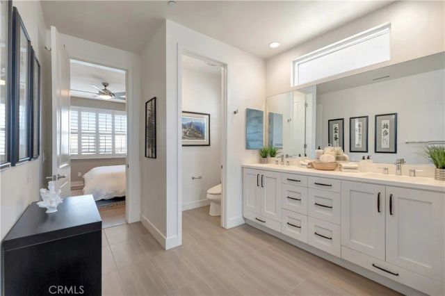 2105 Two Harbors Circle, Costa Mesa, CA 92627