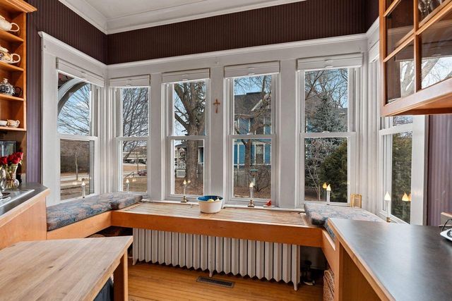 637 S MONROE AVENUE, Green Bay, WI 54301