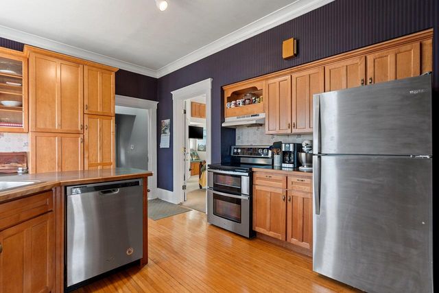 637 S MONROE AVENUE, Green Bay, WI 54301