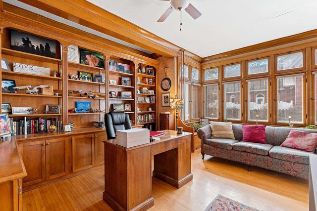 637 S MONROE AVENUE, Green Bay, WI 54301