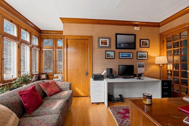 637 S MONROE AVENUE, Green Bay, WI 54301