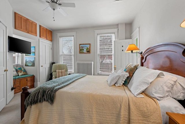 637 S MONROE AVENUE, Green Bay, WI 54301