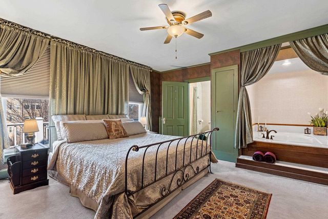 637 S MONROE AVENUE, Green Bay, WI 54301