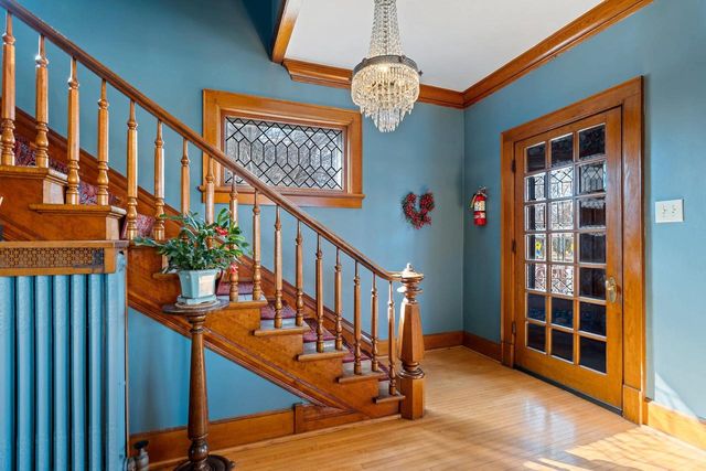 637 S MONROE AVENUE, Green Bay, WI 54301