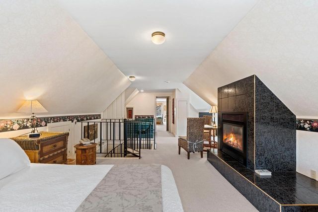 637 S MONROE AVENUE, Green Bay, WI 54301