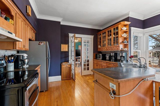 637 S MONROE AVENUE, Green Bay, WI 54301