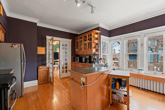 637 S MONROE AVENUE, Green Bay, WI 54301